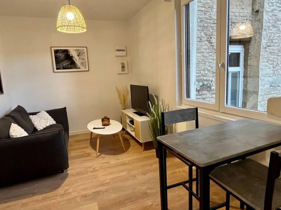Appartement Cosy Plein Centre Douai Exterior photo